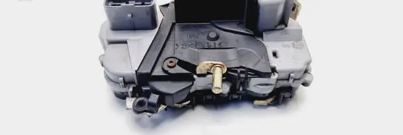Citroen Xsara Picasso Front door lock