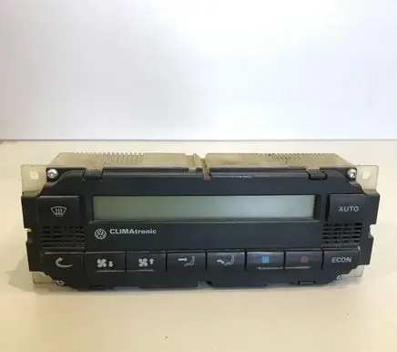 Volkswagen PASSAT B5 Climate control unit 1J1907044 5HB00761700