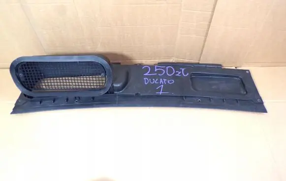 Citroen Jumper Cabin air duct channel 1306521070