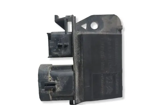 Peugeot Partner Coolant fan relay 9830143880