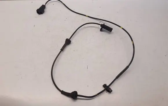 Volvo V70 ABS brake wheel speed sensor 9467580
