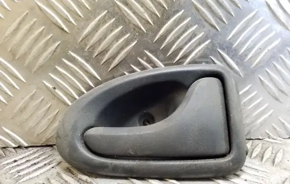 Renault Megane I Front door interior handle 7700830079