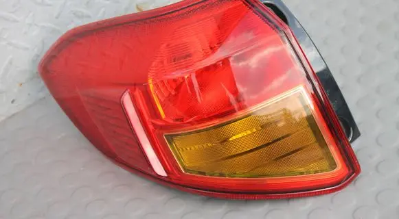 Suzuki Vitara (LY) Rear/tail lights KOTO22018097 22018097
