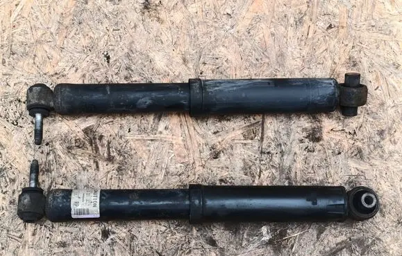 Rear shock absorber/damper