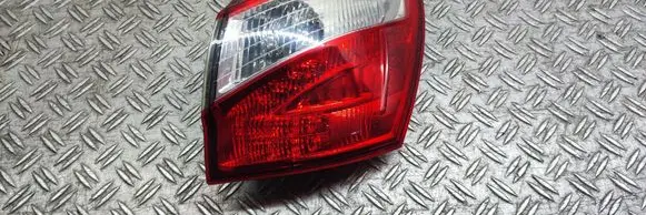Nissan Qashqai Rear/tail lights 89503244