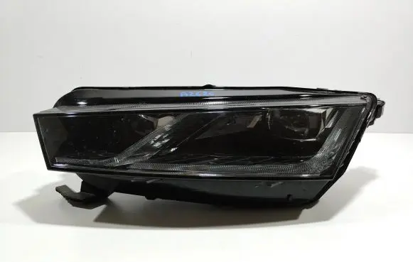 Skoda Octavia Mk4 Headlight/headlamp 5E4941015B
