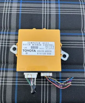 Lexus RX 330 - 350 - 400H Wing mirror control module 8943048030