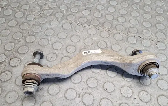 BMW i4 Rear upper control arm/wishbone 8834819