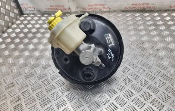 Volkswagen Touareg I Brake booster 7L6612101