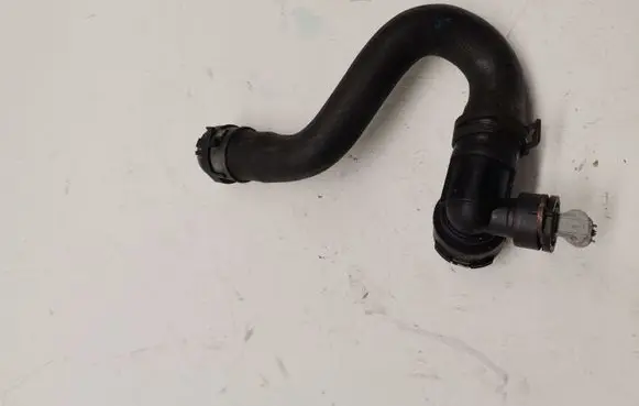 Mercedes-Benz GLC X253 C253 Engine coolant pipe/hose A2135014982