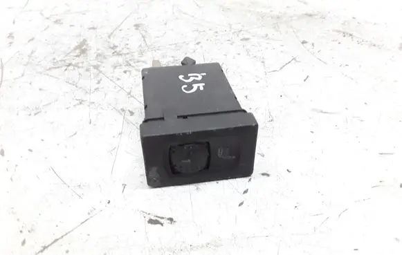 Volkswagen PASSAT B5.5 Seat heating switch 3B0963564C