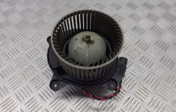 Chrysler PT Cruiser Front door blower motor 036628