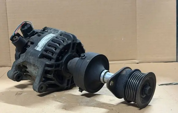 Ford Focus Generator/alternator 063377412010 MAN7412 046071