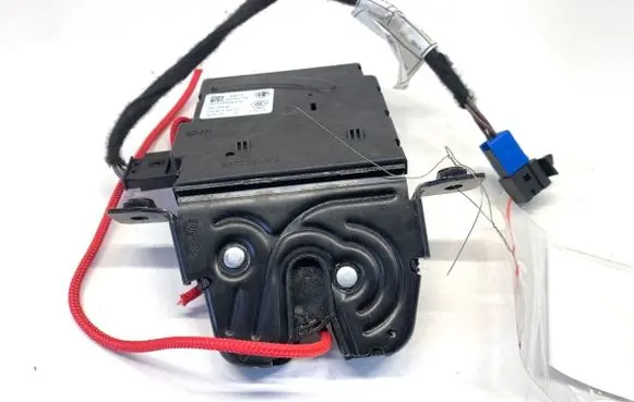 Alfa Romeo Stelvio Tailgate exterior lock 00505604000