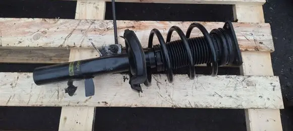 Ford Focus Front shock absorber with coil spring G8171 BV613K155AA