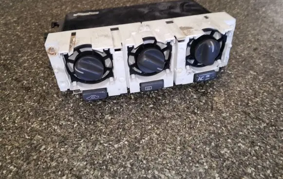 Volvo S40, V40 Climate control unit 856064