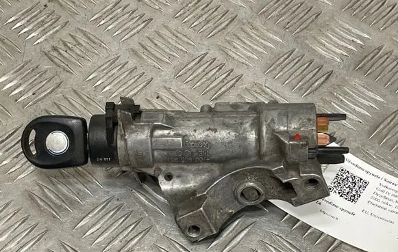 Volkswagen Golf IV Ignition lock 4B0905851C