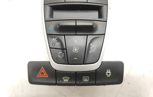 Renault Laguna III Climate control unit 275100002R A02000A8400001