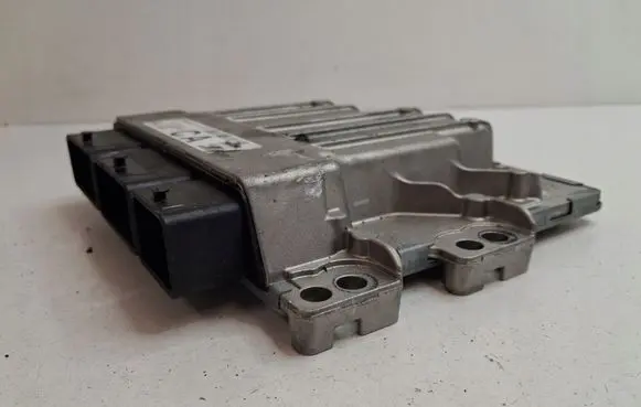 Nissan Juke II F16 Combustion control unit/module A3C0671330001