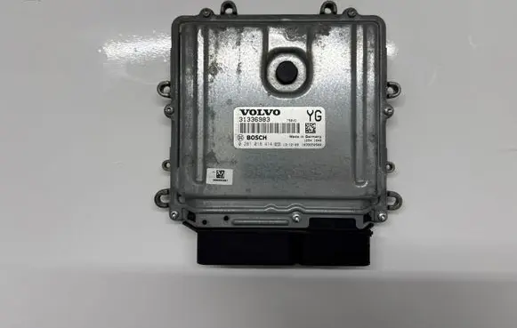 Volvo V70 Engine control unit/module 31336983