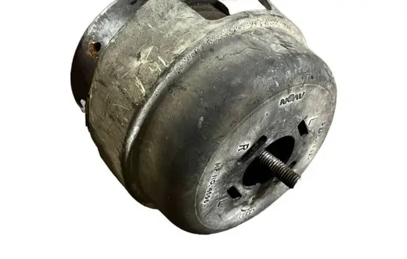 Skoda Superb B5 (3U) Engine mount bracket