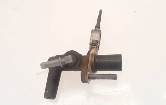 Mazda 626 Clutch master cylinder