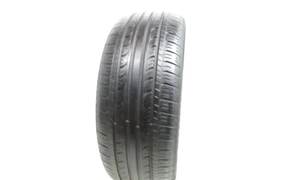 Volkswagen Golf V R16 summer tire 