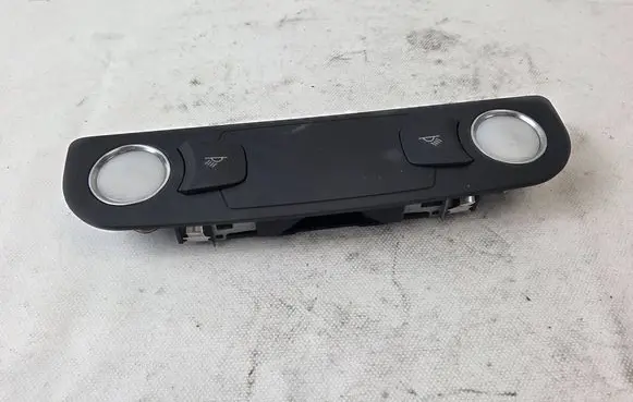 Audi Q7 4L Rear seat light 4L0947111B