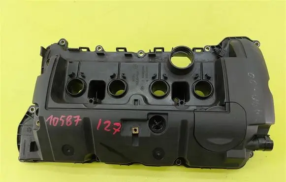 Peugeot 207 Rocker cam cover M03017B152
