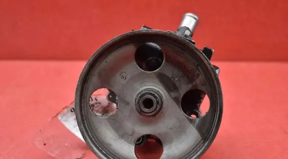 Peugeot Expert Power steering pump