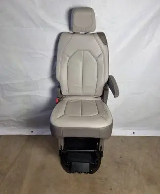 Chrysler Pacifica Second row seats 