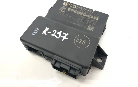Audi Q7 4L Gateway control module 4F0907468P 4F0907468F