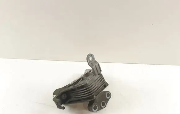Engine mount bracket