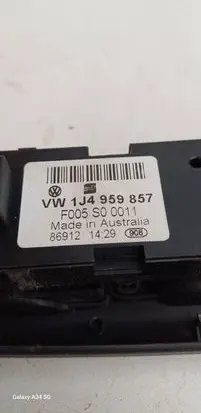 Volkswagen Golf IV Electric window control switch 1J4959857 F005S00011