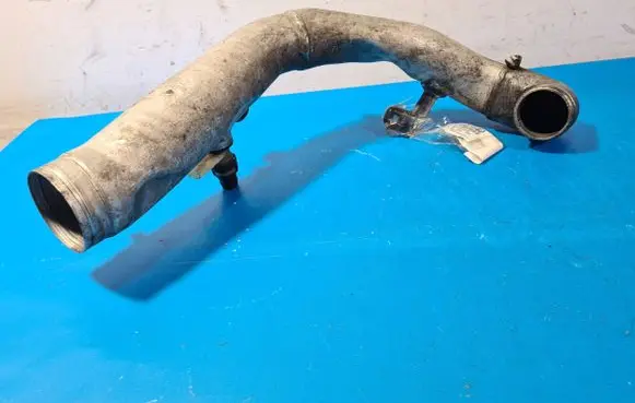 Audi A3 S3 8P Breather/breather pipe/hose 