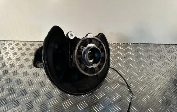 Mercedes-Benz E W213 Rear wheel hub A2055467480
