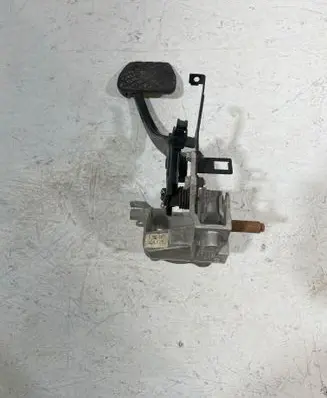 BMW 5 E39 Brake pedal 42223703