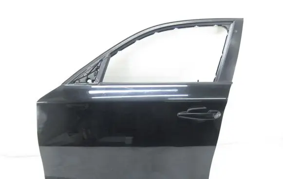 BMW 1 E81 E87 Front door 