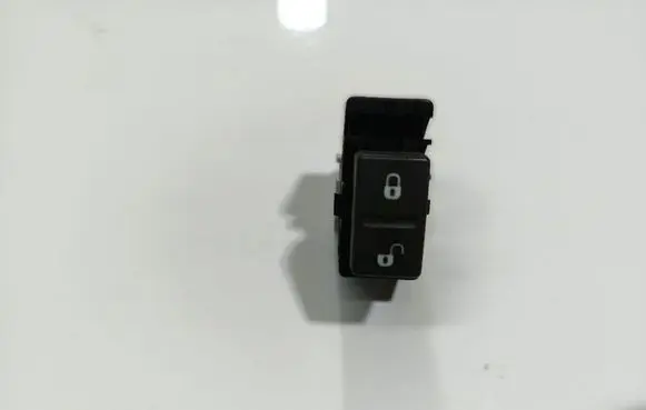 Subaru B9 Tribeca Central locking switch button 