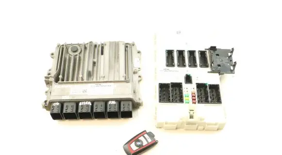 BMW 4 F36 Gran coupe Engine ECU kit and lock set 8689723 0261S18459 030189415