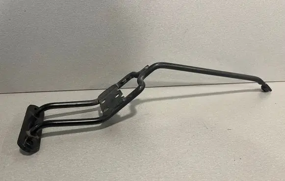 BMW 3 E92 E93 Radiator support slam panel bracket 51647116693 7116693 21770110