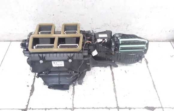 BMW 1 F20 F21 Interior heater climate box assembly 9207085 9205387 9273674