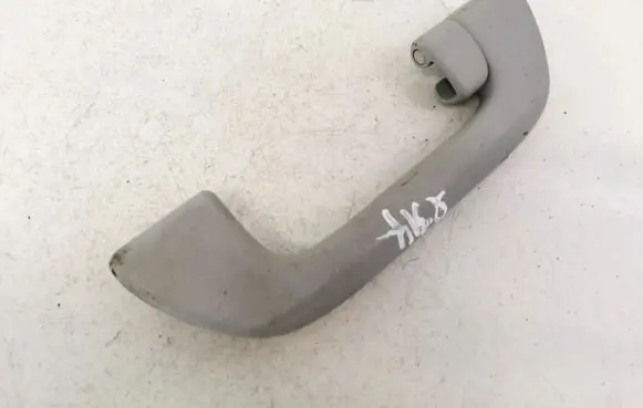 Honda CR-V Rear interior roof grab handle