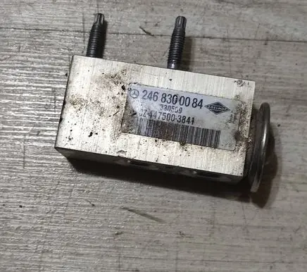 Mercedes-Benz CLA C117 X117 W117 Air conditioning (A/C) expansion valve 2468300084 330509 CZ4475003841