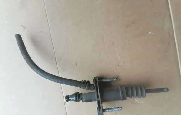 Saab 9-3 Ver2 Clutch slave cylinder F01F0919X 898L