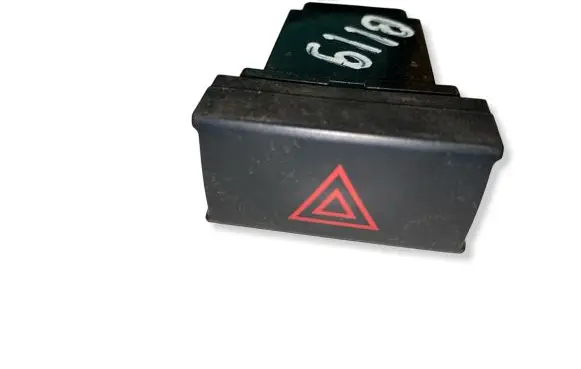 Hyundai Santa Fe Hazard light switch 00309M