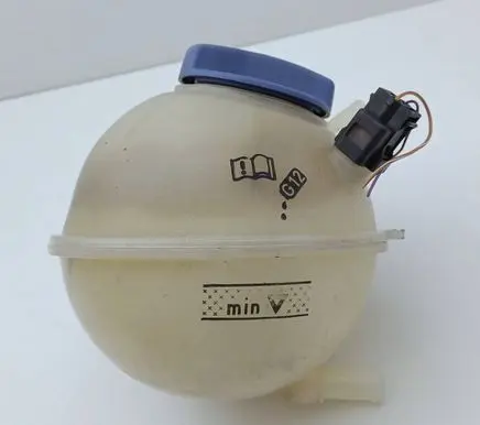 Volkswagen New Beetle Coolant expansion tank/reservoir 1C0121403A