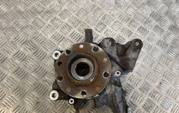 Maserati Ghibli Rear wheel hub 670036905