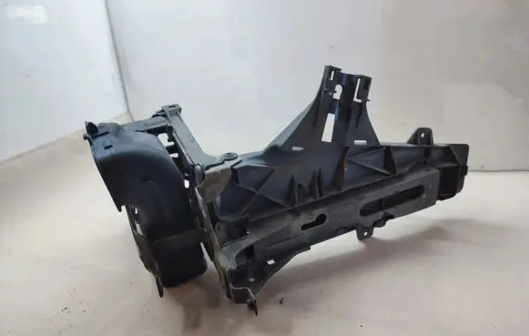BMW 7 F01 F02 F03 F04 Headlight/headlamp mounting bracket 7206453