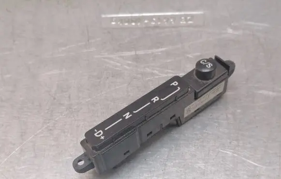 Mercedes-Benz E W211 Gear shift selector indicator A2115420426